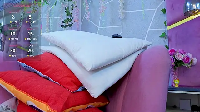 EmmyCortez online show from November 11, 2025, 11:49 am