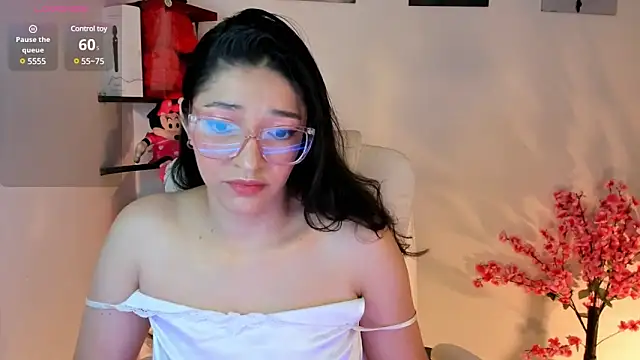 julieth26 online show from February 21, 2025, 3:01 am