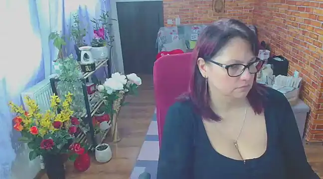 Snapshot of like2knowyou chatting on March 19, 2025, 12:56 pm like2knowyou online show from March 19, 2025, 12:56 pm