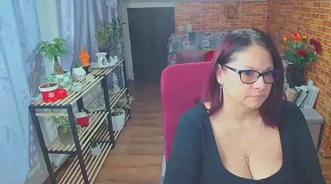 Snapshot of like2knowyou chatting on February 26, 2025, 8:25 pm like2knowyou online show from February 26, 2025, 8:25 pm