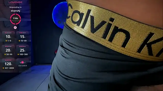 Snapshot of jeffvalemtino chatting on November 25, 2025, 11:48 pm jeffvalemtino online show from November 25, 2025, 11:48 pm