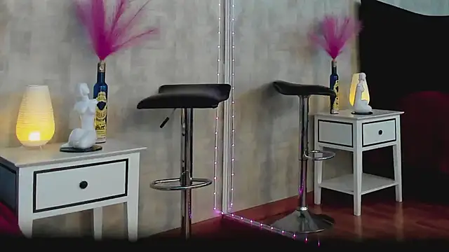 Snapshot of NahomyCarther chatting on April 13, 2026, 11:09 pm NahomyCarther online show from April 13, 2026, 11:09 pm