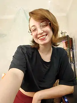 Snapshot of Elise_Nyx chatting on May 15, 2026, 12:14 pm Elise Nyx online show from May 15, 2026, 12:14 pm