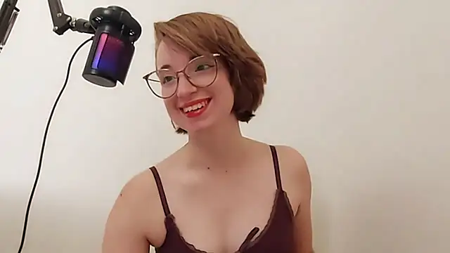 Snapshot of Elise_Nyx chatting on October 3, 2025, 1:23 pm Elise Nyx online show from October 3, 2025, 1:23 pm