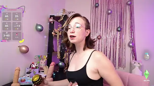 Snapshot of Elise_Nyx chatting on February 21, 2026, 5:48 pm Elise Nyx online show from February 21, 2026, 5:48 pm