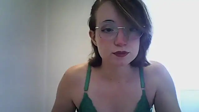 Snapshot of Elise_Nyx chatting on December 3, 2025, 2:16 pm Elise Nyx online show from December 3, 2025, 2:16 pm