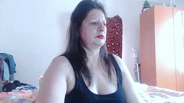 Snapshot of ExtasyMature chatting on May 17, 2026, 9:42 am ExtasyMature online show from May 17, 2026, 9:42 am