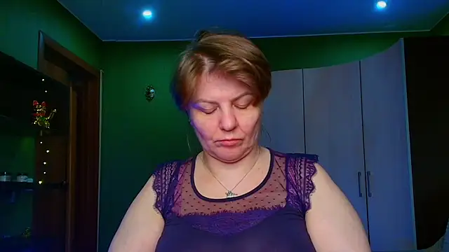 Snapshot of VeronikawGold chatting on May 19, 2026, 12:04 am VeronikawGold online show from May 19, 2026, 12:04 am