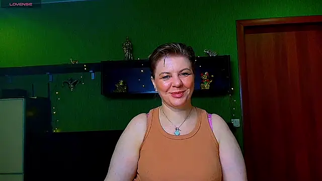 Snapshot of VeronikawGold chatting on April 3, 2026, 9:16 am VeronikawGold online show from April 3, 2026, 9:16 am