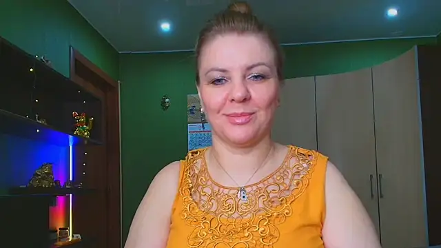 Snapshot of VeronikawGold chatting on June 25, 2026, 5:45 am VeronikawGold online show from June 25, 2026, 5:45 am