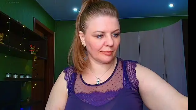 Snapshot of VeronikawGold chatting on June 4, 2026, 3:38 pm VeronikawGold online show from June 4, 2026, 3:38 pm