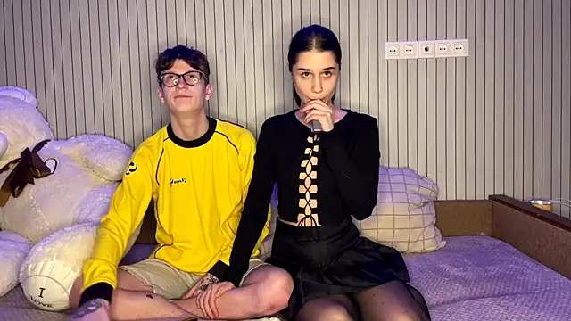 baby lesi online show from February 26, 2026, 6:52 pm