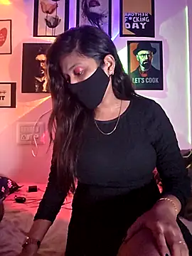 Snapshot of LOVELY__SMART__CPL chatting on September 9, 2025, 6:50 pm LOVELY SMART CPL online show from September 9, 2025, 6:50 pm