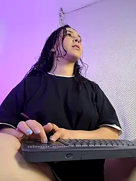 ammy e online show from March 14, 2025, 2:20 am