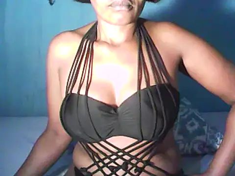 Snapshot of perfectionist chatting on March 19, 2025, 6:01 pm perfectionist online show from March 19, 2025, 6:01 pm