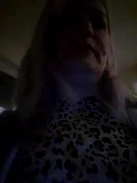 Snapshot of LadyTouch chatting on April 9, 2026, 6:58 pm LadyTouch online show from April 9, 2026, 6:58 pm