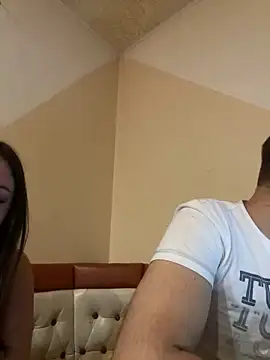 Snapshot of NennaAndPhilip chatting on March 19, 2025, 8:11 pm NennaAndPhilip online show from March 19, 2025, 8:11 pm