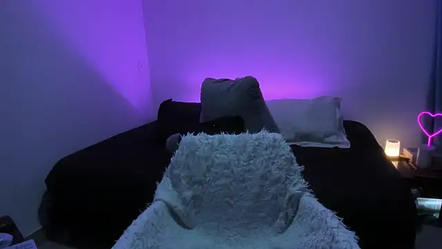 Snapshot of _lucianapalmer chatting on November 23, 2025, 3:11 pm lucianapalmer online show from November 23, 2025, 3:11 pm