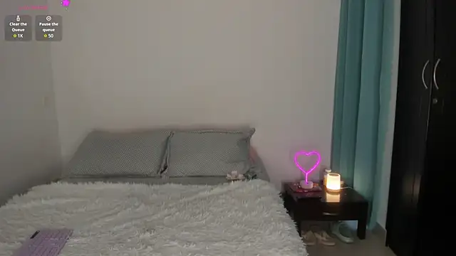 Snapshot of _lucianapalmer chatting on February 3, 2026, 12:21 pm lucianapalmer online show from February 3, 2026, 12:21 pm