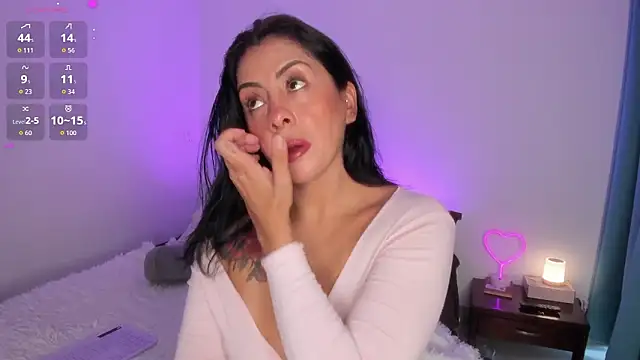 Snapshot of _lucianapalmer chatting on January 14, 2026, 2:09 pm lucianapalmer online show from January 14, 2026, 2:09 pm