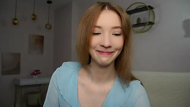 SunnivaCovil online show from September 17, 2025, 1:46 pm