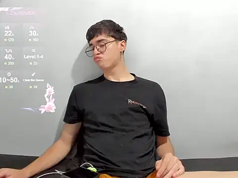 Snapshot of liam_orion chatting on November 17, 2025, 10:58 pm liam orion online show from November 17, 2025, 10:58 pm