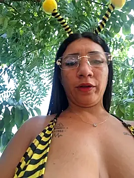 Snapshot of hot_veteran01 chatting on June 30, 2026, 11:10 am hot veteran01 online show from June 30, 2026, 11:10 am