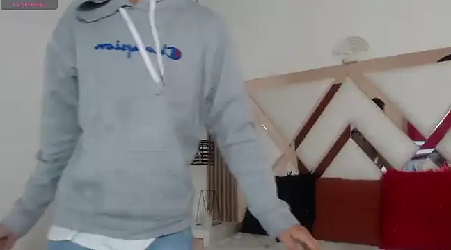 Snapshot of Noahoconor chatting on February 25, 2025, 12:49 pm Noahoconor online show from February 25, 2025, 12:49 pm