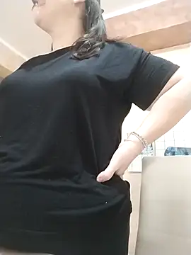 Dolcecurvy online show from September 26, 2025, 8:10 am