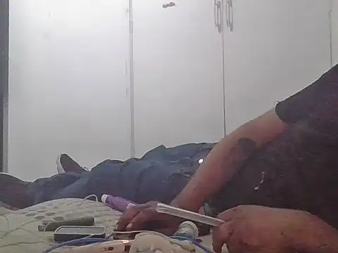 kinkyfag94 online show from September 27, 2025, 2:34 pm