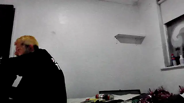 Snapshot of kinkyfag94 chatting on December 20, 2025, 1:03 pm kinkyfag94 online show from December 20, 2025, 1:03 pm