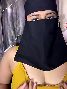 Snapshot of Dishasarmaa05 chatting on January 9, 2026, 4:47 pm Dishasarmaa05 online show from January 9, 2026, 4:47 pm