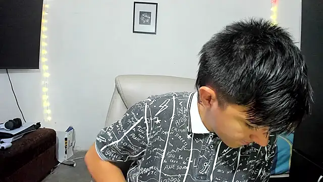 babymaik online show from October 13, 2025, 5:47 pm