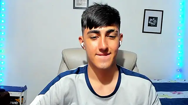 babymaik online show from November 23, 2025, 5:17 am