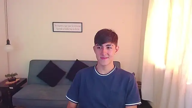 babymaik online show from March 19, 2025, 1:29 pm