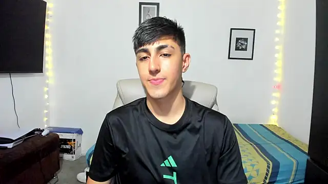 babymaik online show from September 11, 2025, 8:42 pm