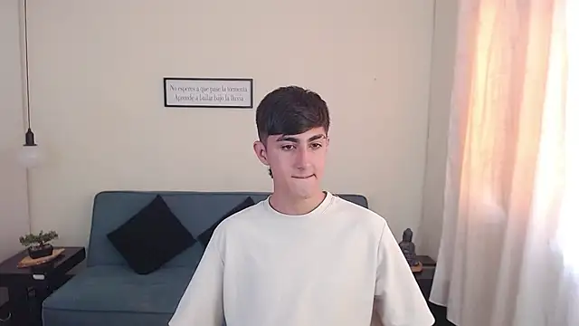 babymaik online show from March 18, 2025, 7:33 pm