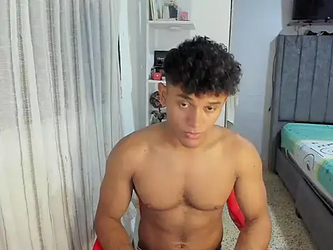 Snapshot of Fox2evans chatting on January 6, 2026, 7:34 am Fox2evans online show from January 6, 2026, 7:34 am