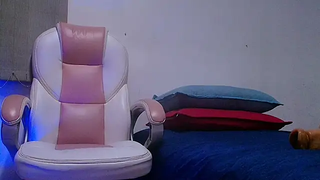 abigail fx online show from September 10, 2025, 3:05 am