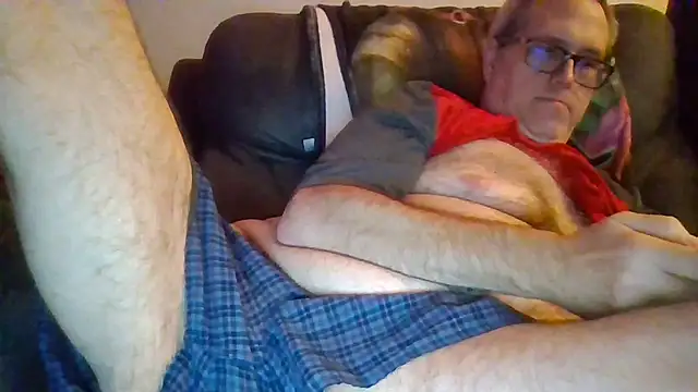 Snapshot of Smallone327 chatting on September 14, 2025, 4:46 am Smallone327 online show from September 14, 2025, 4:46 am