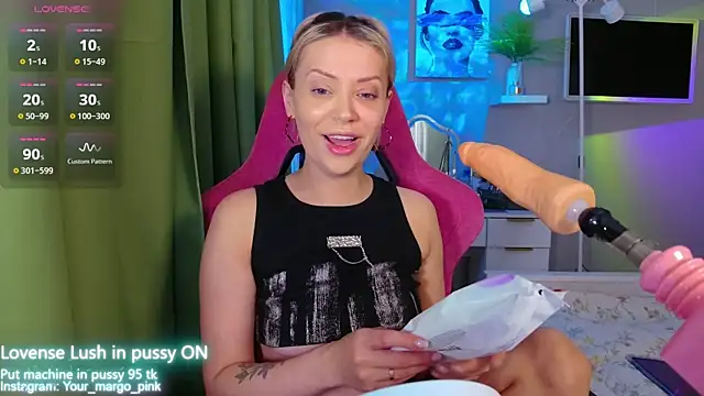 Snapshot of Margony chatting on November 12, 2025, 4:16 am Margony online show from November 12, 2025, 4:16 am