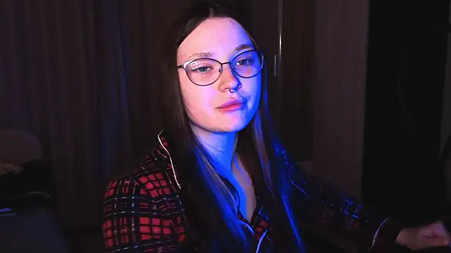 milliedoll online show from May 8, 2026, 4:55 pm