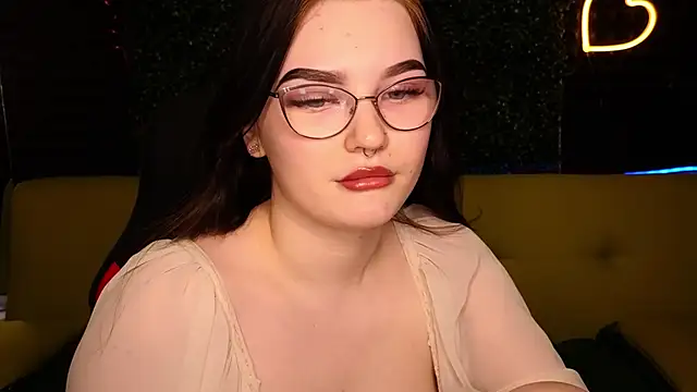 milliedoll online show from March 9, 2025, 11:25 am