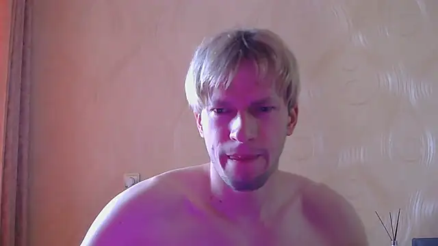 frama666 online show from May 15, 2026, 8:34 am