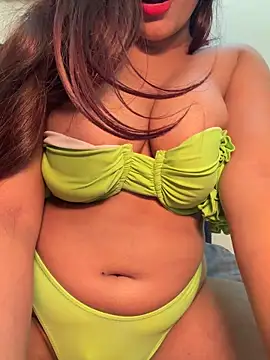 Snapshot of isha_sassy chatting on February 6, 2026, 7:21 pm isha sassy online show from February 6, 2026, 7:21 pm