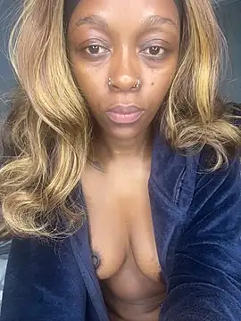 Snapshot of xxTatiannaxx chatting on July 14, 2026, 3:51 pm xxTatiannaxx online show from July 14, 2026, 3:51 pm