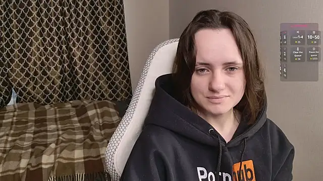 Snapshot of Luna_Loveee chatting on September 25, 2025, 4:18 am Luna Loveee online show from September 25, 2025, 4:18 am