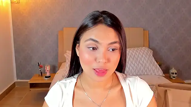 Snapshot of Lucia_Brown_ chatting on November 25, 2025, 7:36 pm Lucia Brown online show from November 25, 2025, 7:36 pm