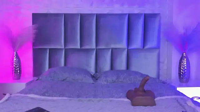 Selene bennet online show from March 27, 2026, 3:48 am