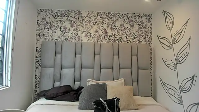 Snapshot of Natasha_rose__ chatting on October 4, 2025, 7:26 pm Natasha rose online show from October 4, 2025, 7:26 pm